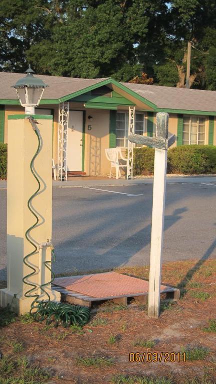 High Springs Country Inn Exterior photo